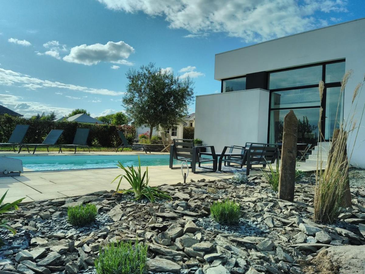 Maison/Villa Avec Piscine Privee Gite Brain D'Eau La Chapelle-de-Brain Екстериор снимка