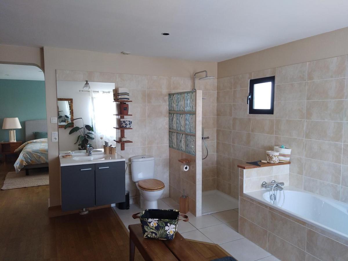 Maison/Villa Avec Piscine Privee Gite Brain D'Eau La Chapelle-de-Brain Екстериор снимка